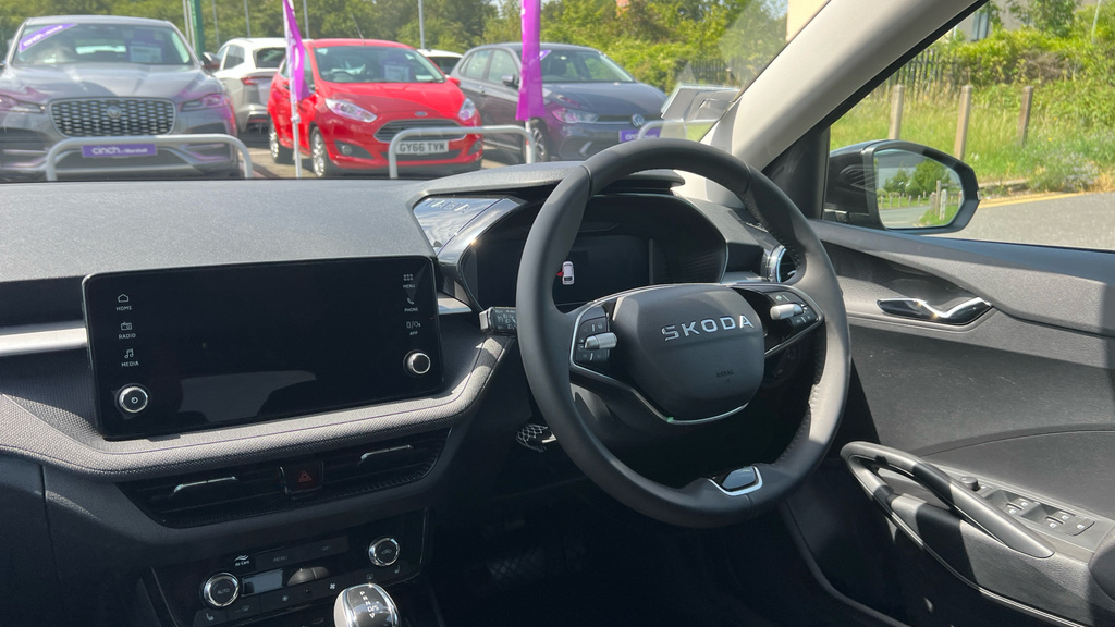 Skoda Fabia Fabia Hatch Design Edition 1.0 Tsi 116 Ps Dsg LY26KUK Black #2