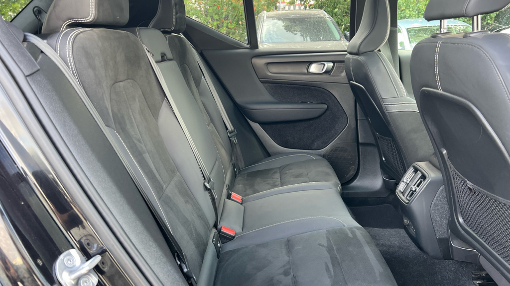 Volvo XC40 Xc40 170Kw Recharge Ultimate 69Kwh Black #6
