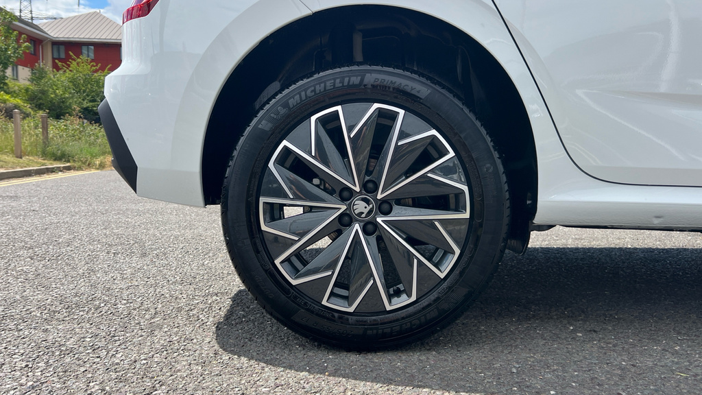 Skoda Kamiq Kamiq Design Edition 1.0 Tsi 116 Ps Dsg Black #5