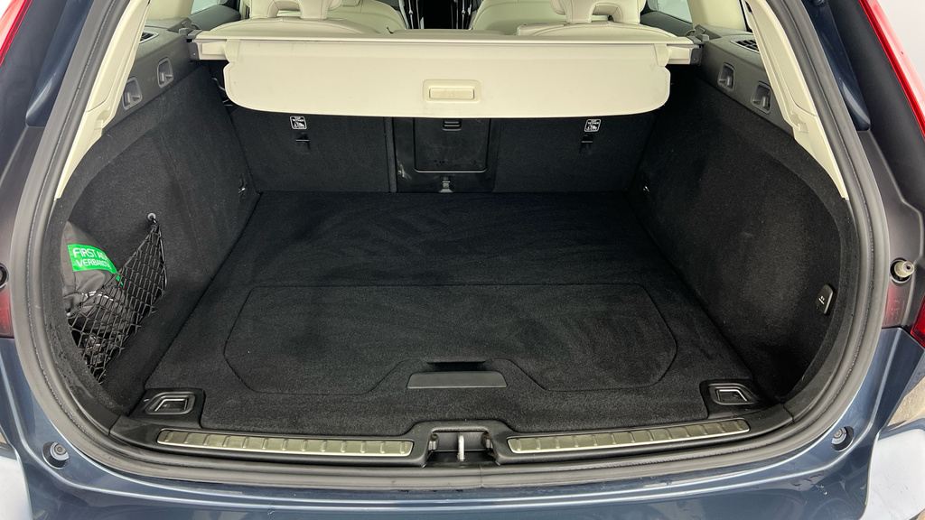 Volvo V60 V60 2.0 B4p Plus Dark 7 Speed Blue #5