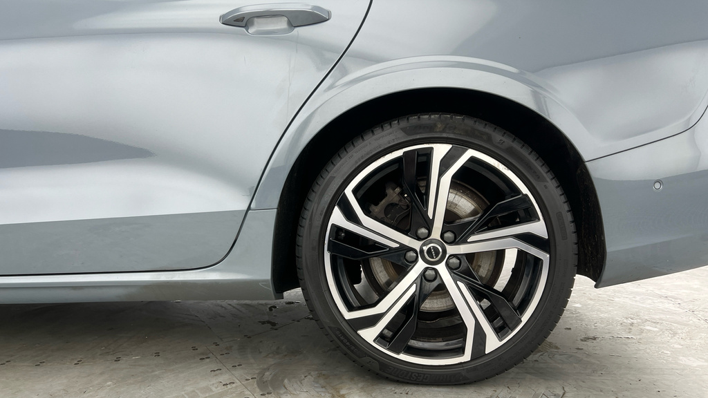 Volvo S60 S60 2.0 T8 455 Recharge Phev Plus Dark Awd A Grey #4