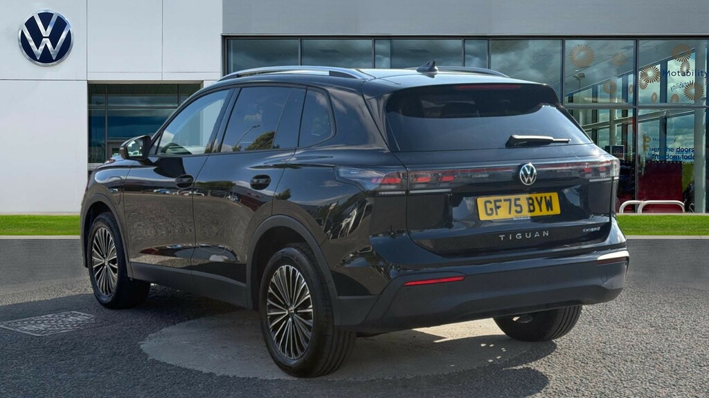 Volkswagen Tiguan Tiguan 1.5 Tsi Ehybrid Match Dsg GF75BYW Black #3