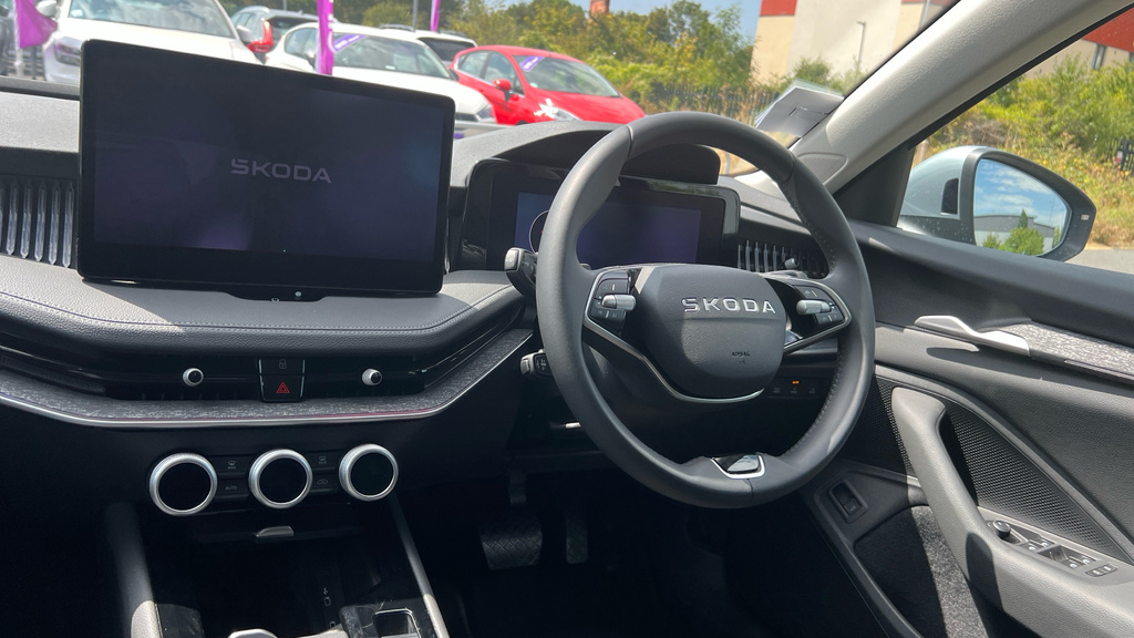 Skoda Superb Superb 1.5 Tsi E-tec Se L Dsg EF75HGU Silver #2