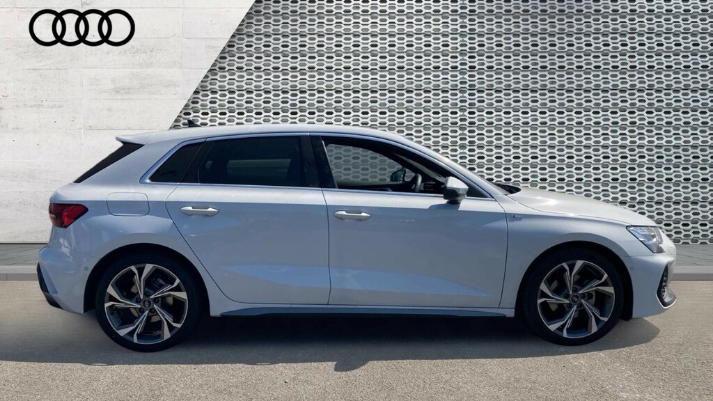 Audi A3 A3 1.5 Tfsi 116 S Line S Tronic White #4
