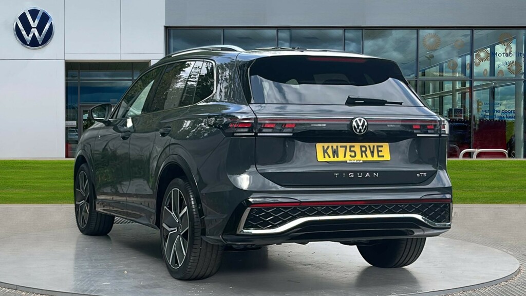 Volkswagen Tiguan Tiguan 1.5 Etsi 150 R-line Dsg KW75RVE Grey #3