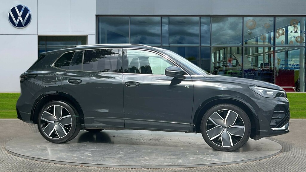 Volkswagen Tiguan Tiguan 1.5 Etsi 150 R-line Dsg KW75RVE Grey #4