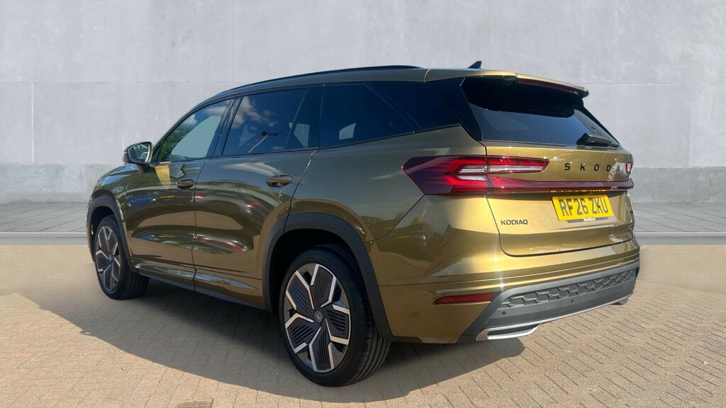 Skoda Kodiaq Kodiaq Sportline 7 Seats 2.0 Tdi 193 Ps Dsg 4X4 Gold #3