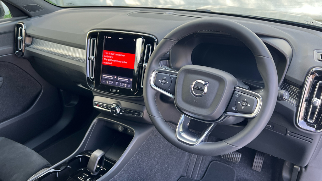 Volvo EX40 Ex40 300Kw Twin Motor Plus 82Kwh Awd Esta #4