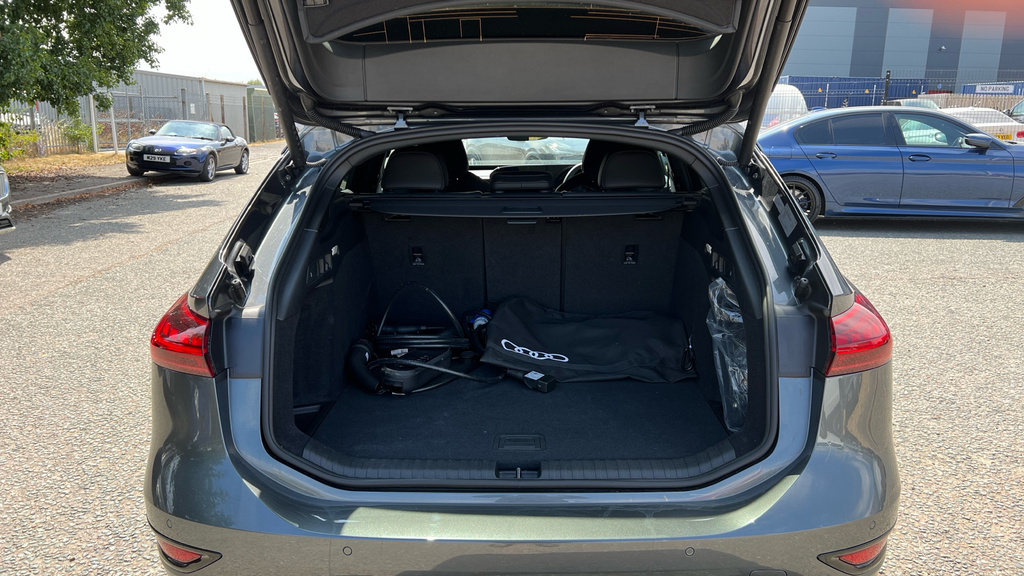 Audi A6 Avant A6 270Kw Performance 100Kwh S Line Grey #15