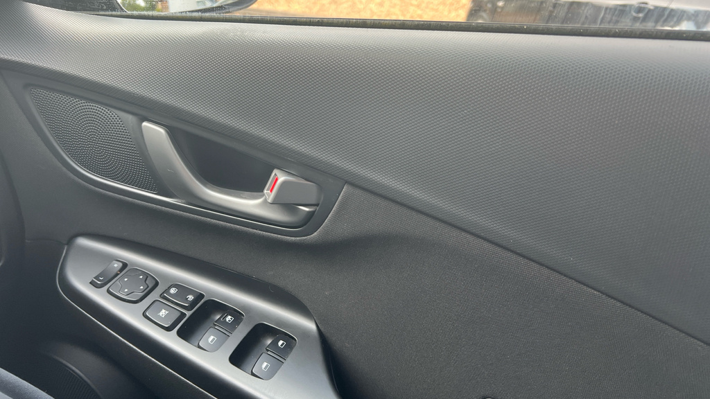 Hyundai Kona Grey #30