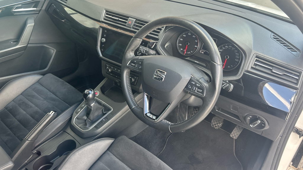 Seat Ibiza Ibiza 1.0 Tsi 95 Xcellence LV67JYD White #6