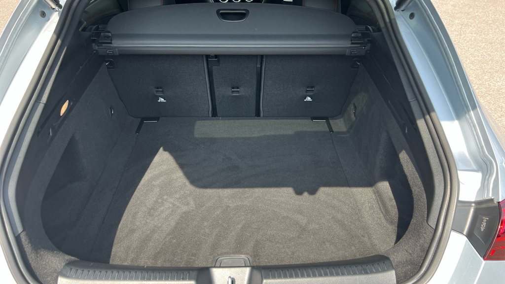 Mercedes-Benz CLA Class Cla 220D Amg Line Premium Plus Tip Grey #17