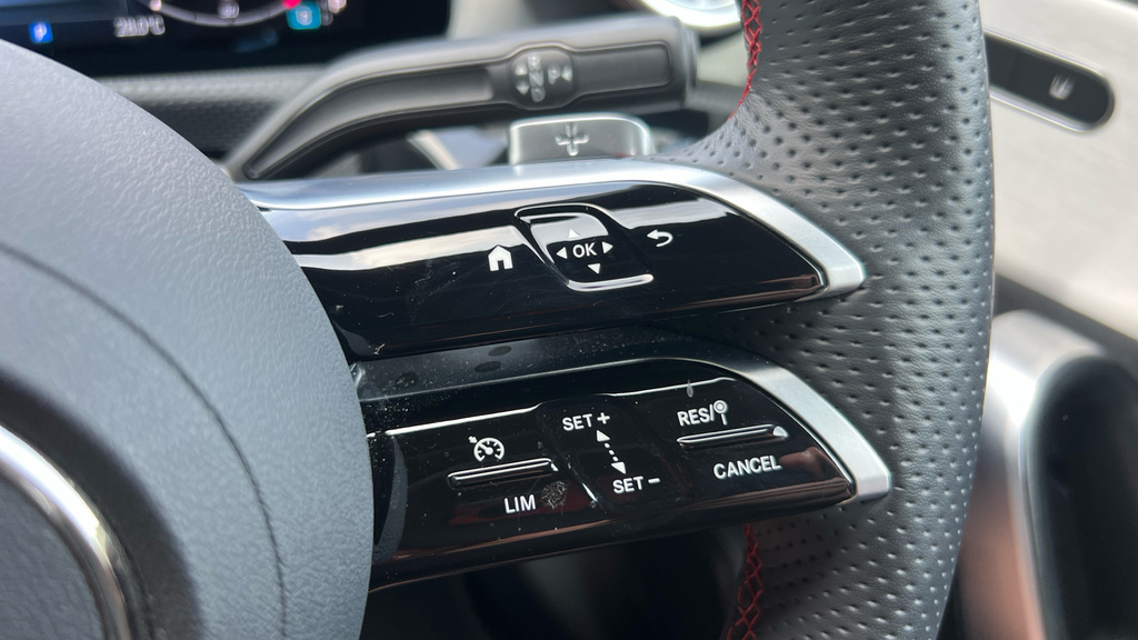 Mercedes-Benz CLA Class Cla 220D Amg Line Premium Plus Tip Grey #38