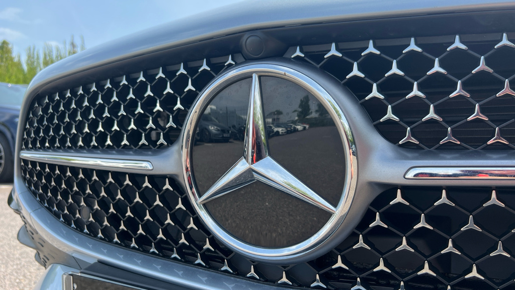 Mercedes-Benz CLA Class Cla 220D Amg Line Premium Plus Tip Grey #28