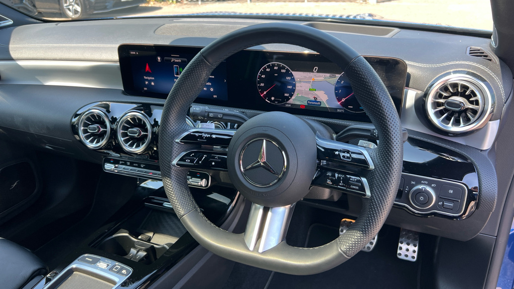 Mercedes-Benz CLA Class 200 Amg Line Executive Tip White #12