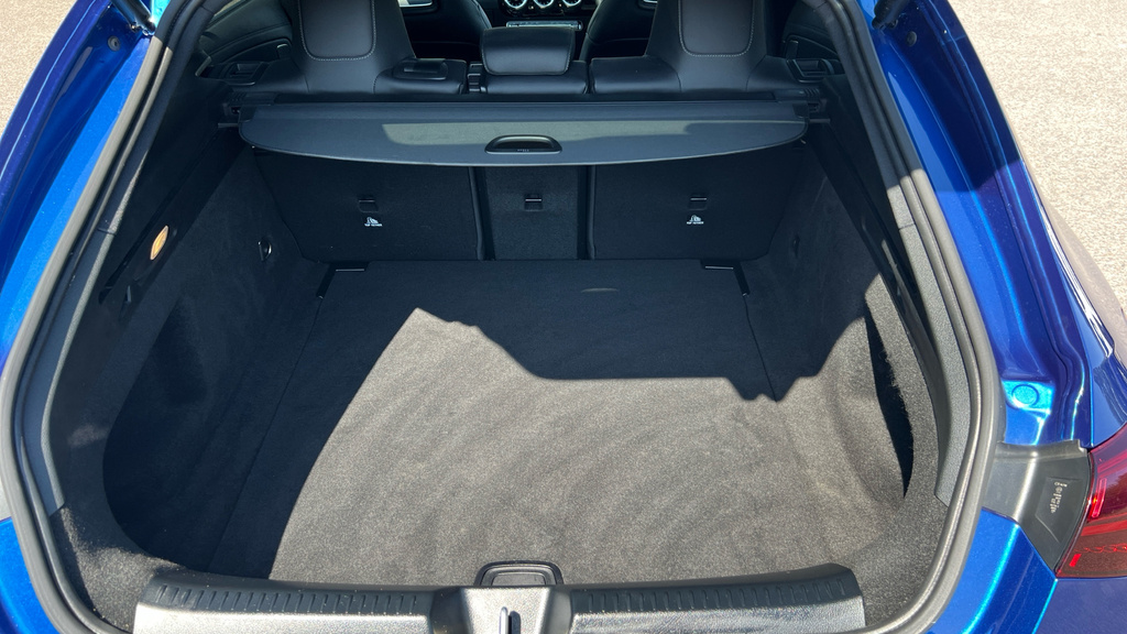 Mercedes-Benz CLA Class 200 Amg Line Executive Tip White #17