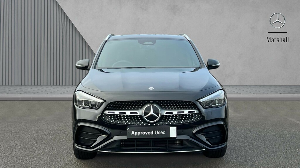 Mercedes-Benz GLA Class Gla 220D 4Matic Amg Line Executive Black #6