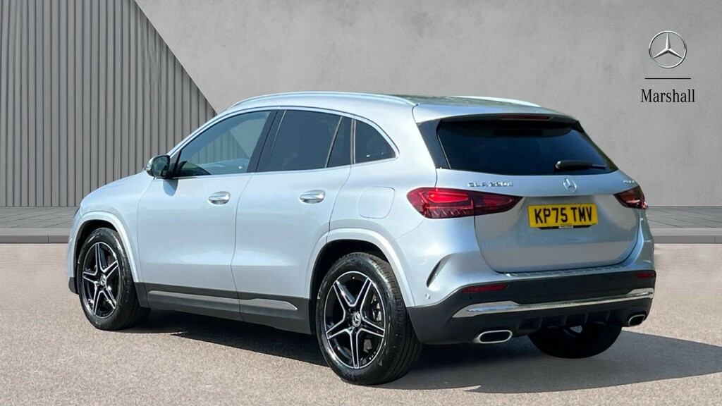 Mercedes-Benz GLA Class Gla 220D 4Matic Amg Line Executive Silver #2