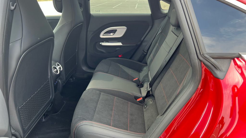 Mercedes-Benz CLA Class Cla 200 Amg Line Executive Tip Black #24