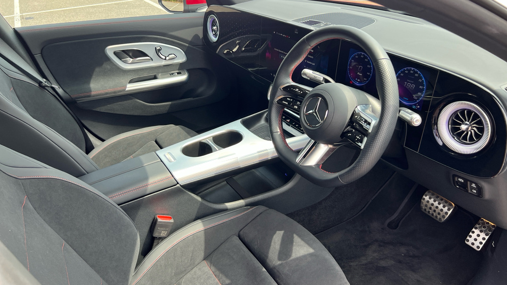 Mercedes-Benz CLA Class Cla 250 200Kw Eq Tech Amg Line Ed 85Kwh Red #3