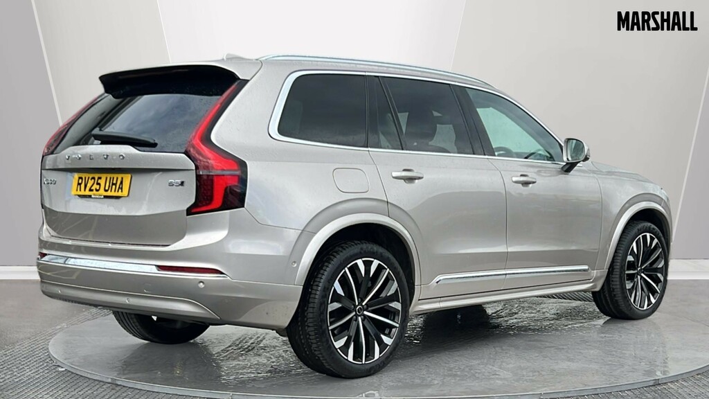 Volvo XC90 Xc90 2.0 B5p Ultra Dark Awd Geartronic Gold #2