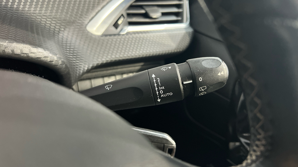 Peugeot 208  Silver #26