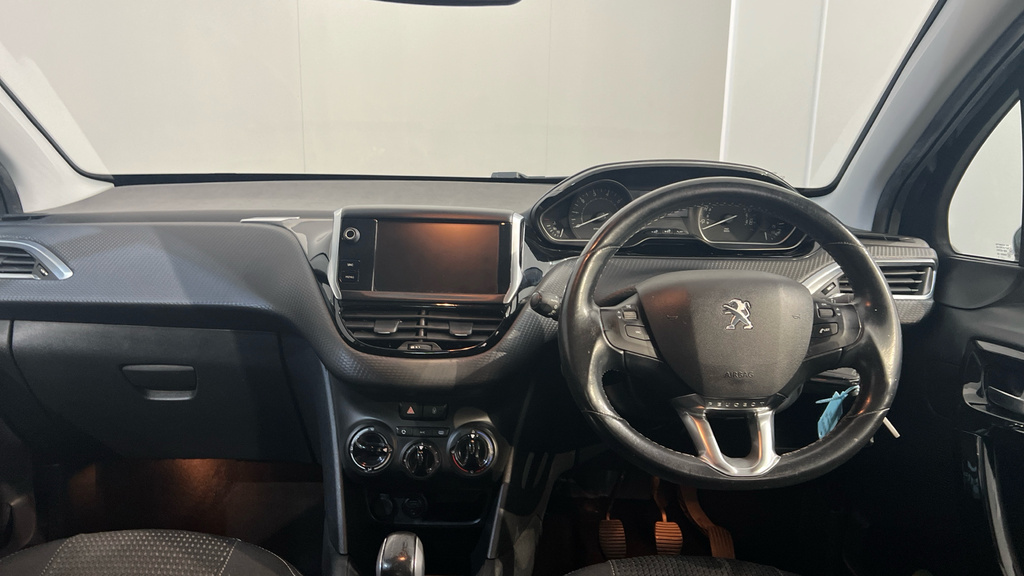 Peugeot 208  Silver #11