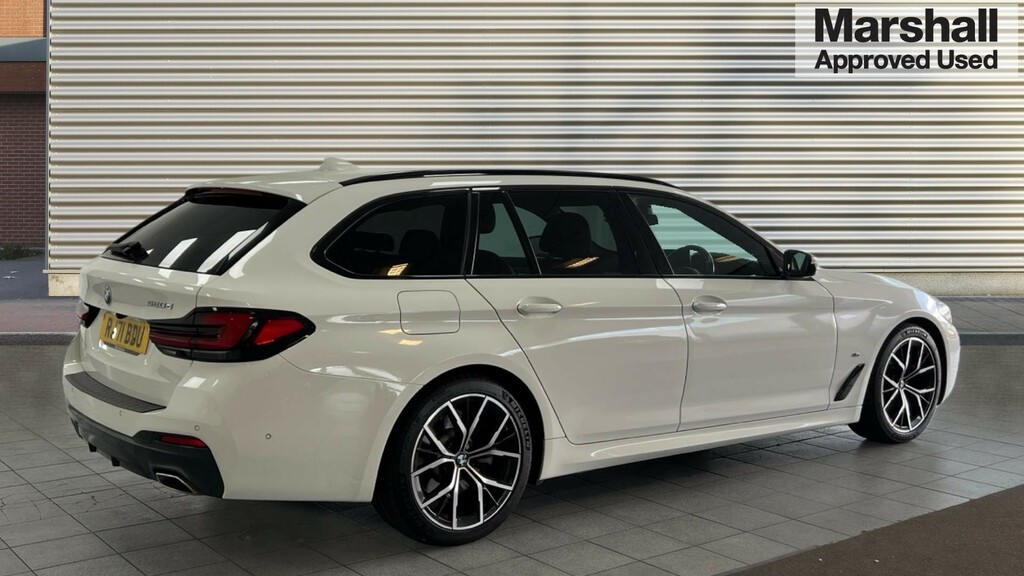 BMW 5 Series 5 Series 520D Mht M Sport Step RJ71BDU White #3