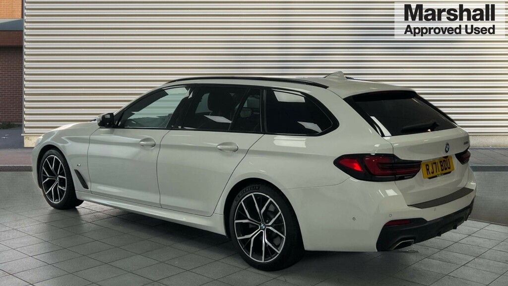 BMW 5 Series 5 Series 520D Mht M Sport Step RJ71BDU White #5