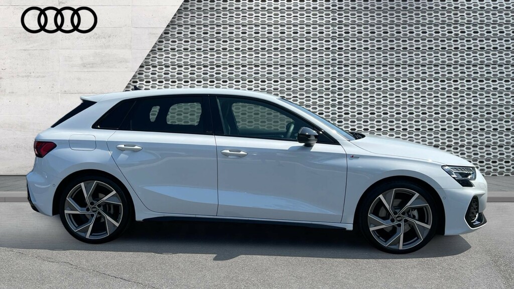 Audi A3 A3 1.5 Tfsi 150 Black Edition S Tronic KP75VTA White #4