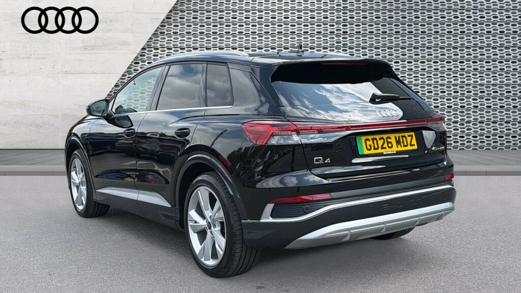 Audi Q4 E Tron Audi Q4 S Line 45 E-tron 210,00 Kw Black #3