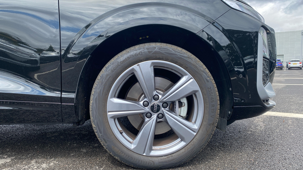 Audi Q3 Q3 2.0 Tdi S Line S Tronic KM75NUX Black #5