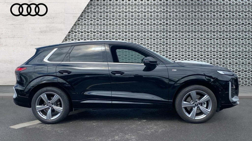 Audi Q3 Q3 2.0 Tdi S Line S Tronic KM75NUX Black #4
