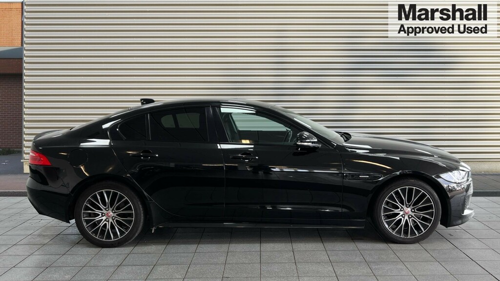Jaguar XE Xe 2.0 Ingenium Landmark Edition Black