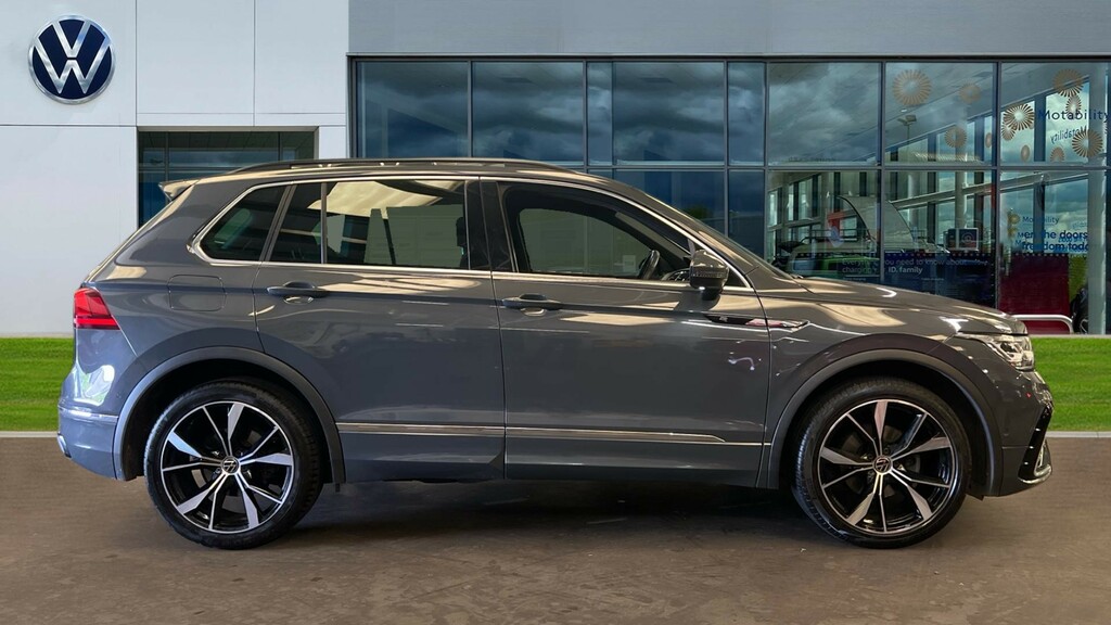 Volkswagen Tiguan Tiguan 1.5 Tsi 150 R-line Dsg C22BRX Grey #4