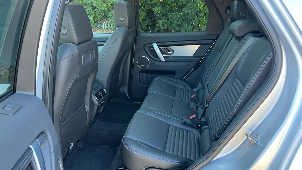 Land Rover Discovery Sport Discovery Sport 2.0 D200 Landmark 7 Seat KT75LZM Silver #4