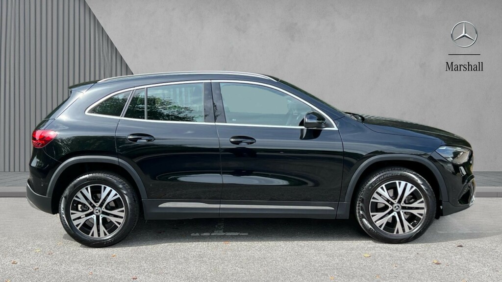 Mercedes-Benz GLA Class Gla 200D Sport Executive KW75ZLY Black #4