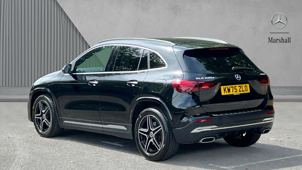 Mercedes-Benz GLA Class Gla 220D 4Matic Amg Line Executive KW75ZLO Black #2