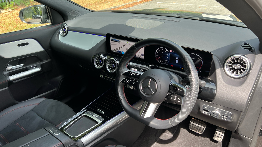 Mercedes-Benz GLA Class Gla 220D 4Matic Amg Line Executive KW75ZLO Black #3