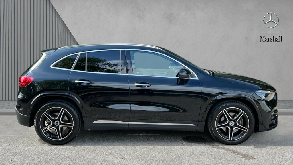Mercedes-Benz GLA Class Gla 220D 4Matic Amg Line Executive KW75ZLK Black #4
