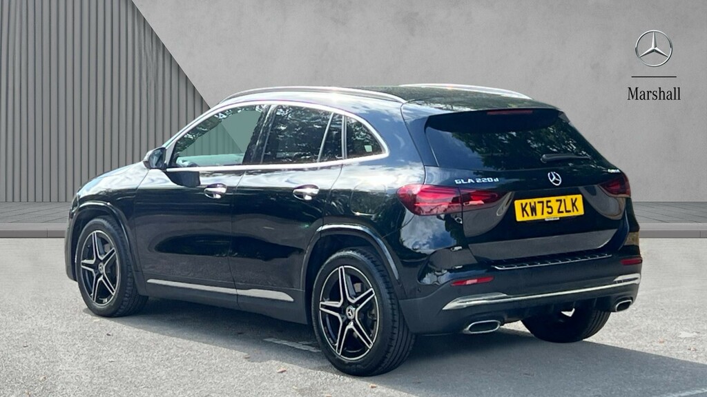 Mercedes-Benz GLA Class Gla 220D 4Matic Amg Line Executive KW75ZLK Black #2