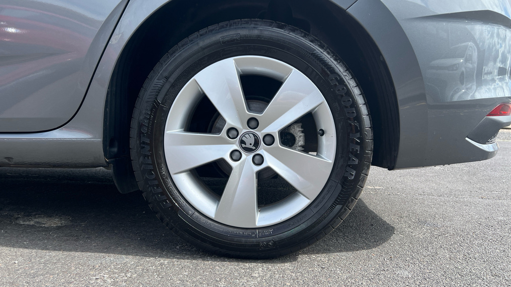 Skoda Scala 1.0 Tsi 116 Se Edition Dsg Blue #18