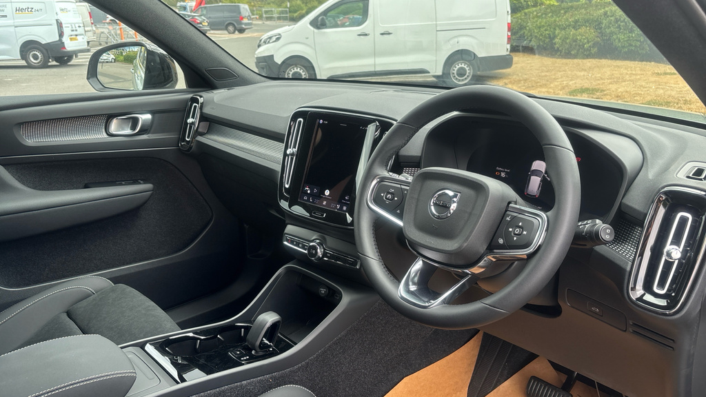Volvo EX40 Ex40 300Kw Twin Motor Plus 82Kwh Awd Esta Grey #4