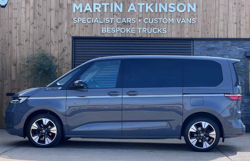 Volkswagen Multivan 2.0 Tdi Style Dsg - 2023 73 Grey #3