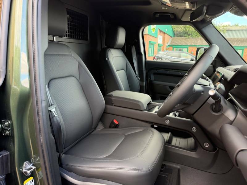 Land Rover Defender 110 Defender 110 3.0 D250 X-dynamic Se Mhev Hard Top S Green #6