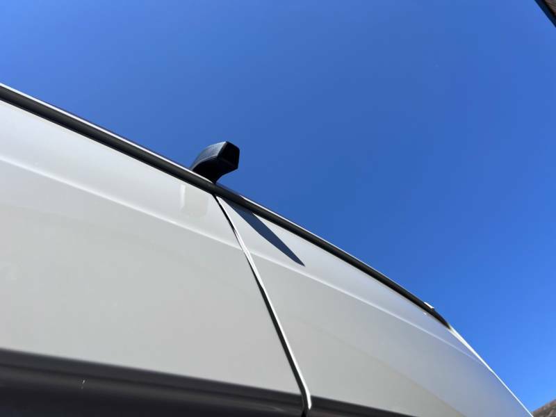 Volkswagen Crafter  White #16