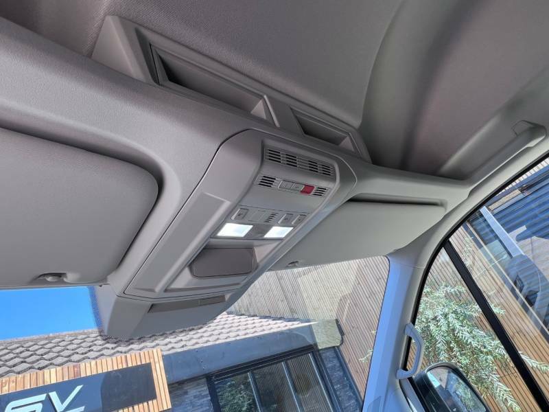 Volkswagen Crafter  White #37