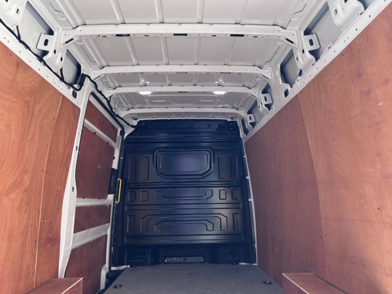 Volkswagen Crafter  White #18