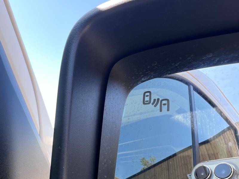 Volkswagen Crafter  White #20