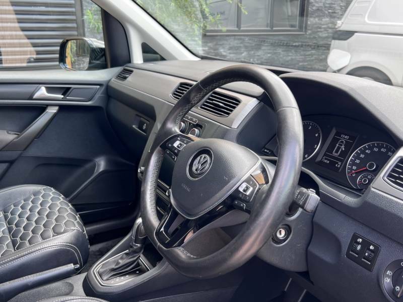 Volkswagen Caddy Maxi Mpv Black #27